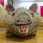 Hakataippatsu - 店内に飾られている豚ちゃんの置物 その2   可愛すぎ〜❤️❤️❤️