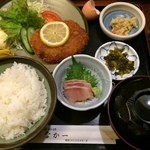 季節料理 なか一 - メンチカツ定食(￥800円)