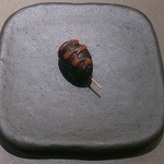 フレンチレストラン にき亭 - 【2月】前菜。オリジナルミニホットドック。竹炭で出来ている皮、中はジューシーなお肉♡想像以上に美味しかった♪