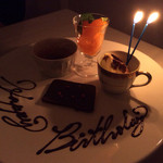 ダン ル シエル - デザート盛り合わせ ティラミス 柑橘系ジュレ クレームブリュレ チョコのテリーヌ風ケーキ