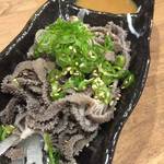 あんど - センマイ湯引き　880円