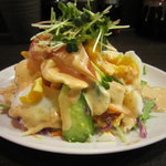 横浜 青葉餃子 - 半熟玉子のゴロゴロサラダ