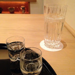 まき村 - チェイサーをそっと添えてくれる