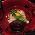 まき村 - 佐島産甘鯛の椀 芽蕪 大根 椎茸 柚子(吸い口)