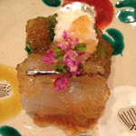 まき村 - 細魚は塩をして３時間程昆布〆