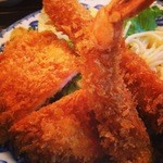 和楽亭 - イカ・エビ・チキンカツ定食