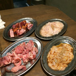 黒潮 - 豚はらみ、しろ、しろ（みそ）、ふえがらみ