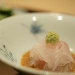 まき村 - 鯛茶漬（たひちやづけ）の眞鯛（まだひ）