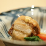 まき村 - 角煮（かくに）に馬鈴薯餡（じやがたらあん）