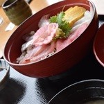 Michi no eki donburi kan - 海鮮丼