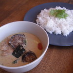 クリヤム - グリーンカレーとジャスミンライス