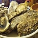 佐呂間漁業組合購買部 - 蒸し牡蠣