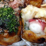 たこ焼大ちゃん - 猫舌の私はヤケドしないようにまず分割