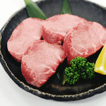 炭火焼肉ホルモン横丁 - 