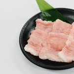 炭火焼肉ホルモン横丁 - 