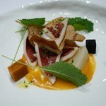 レストラン サンパウ - CALAMAR 2015：ヤリイカ2015
                                肝、墨、カブ、そば粉チップ
                                