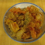 Marufuku - さくらえび入りの野菜かき揚げ丼　食べ応えあります　６００円（税込）