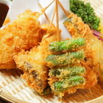 青やぎ - 日本酒にもビールにも何にでも合う!!【串揚げ盛り合せ】609円〜