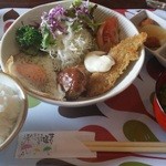 ウクレレ食堂 - 日替りランチ