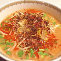 神田 雲林 - 色の割におとなしい担々麺