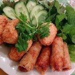 THI THI - 揚げ春巻と海老団子の盛り合わせ