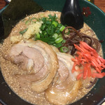 博多とんこつ 天神旗 - もちろん「ごはんセット」d(^_^o)