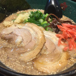 博多とんこつ 天神旗 - オーダー「老塩とんこつ 老10 バリカタ 海苔にんにくトッピング」d(^_^o)