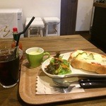 ゆめかふぇ/のくたーん - ピザトーストと、アイスコーヒーをセットにしていたたまきました