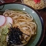 山陰の味処 吉良常総本店 - うどんとちらし