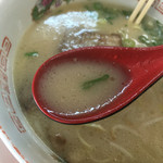 Ramen marujuu - スープはとんこつベースのようです(*^_^*)