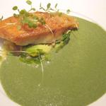 ル・ヴァンキャトル - 銚子産キンメダイ　芽キャベツとパセリのソース