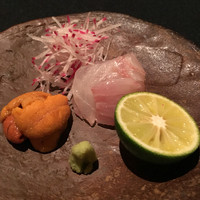 日本料理 楮山 - お造り：平目・雲丹