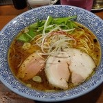 麺や而今 - 芳醇醤油鶏そば(2016/1)