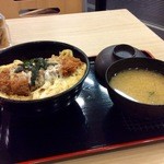 松乃家 - ロースかつ丼490円