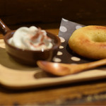 うさぎとぼく - 焼きドーナツ(メープル&バニラ)
            ¥180