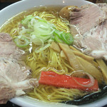 16年2月6日 夜光貝と丸鶏の清湯スペシャル。チャーシューは国産豚の肩ロース。大盛り1600円