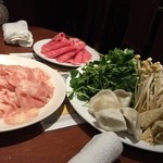 中国火鍋専門店 小肥羊 - コース肉と野菜