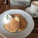 シマイロカフェ - スペシャルパンケーキ 750円 アッサムミルクティー450円