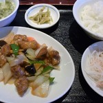 北京飯店 本町店 - 酢豚定食は¥750だよ