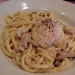 アンティカ オステリア バーチョ - 自家製ハムのパルミジャーノ・ピーチの温玉添え