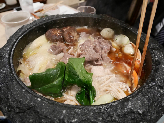 石頭楼 本店 （スートウロウ）>