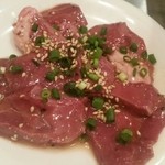 卸 新宿食肉センター 極 - トロハツ