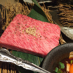 食彩和牛 しげ吉 - 横濱ビーフザブトン