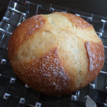 プラ・ビダ - まるパン（45円）