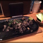 Yakitorikoubou Sumiyakigoya - もも炭火焼き（中）1,000円。オススメ！