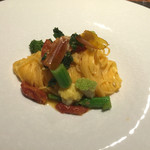 HAL PINOT - ボッタルガと菜の花をあしらったトマトのコンソメ仕立てのタリオリーニ