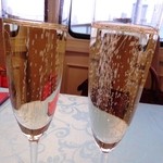 ヴァンテアン - シャンパンで乾杯。