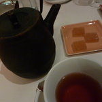 Benoit Alain Ducasse - 紅茶と小菓子