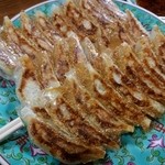 餃子専門店　としや - いい焼き色〜