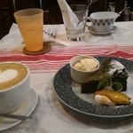 Cafe BLEU - ケーキセットですよ(*^_^*)